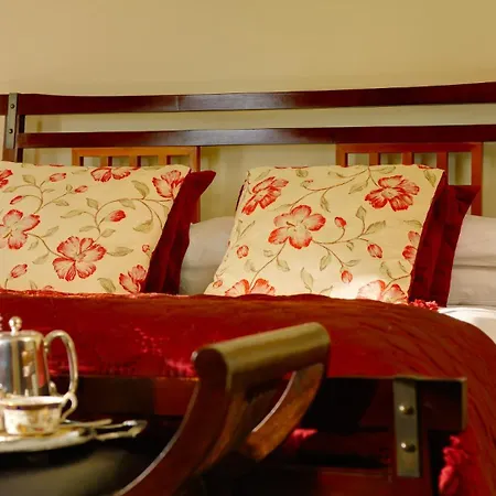 Castlewood House 5* Ντίνγκλε