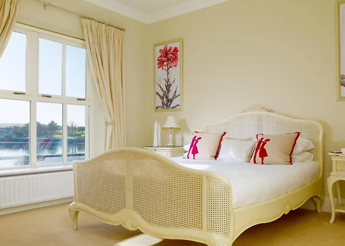 Castlewood House Hotel 5*